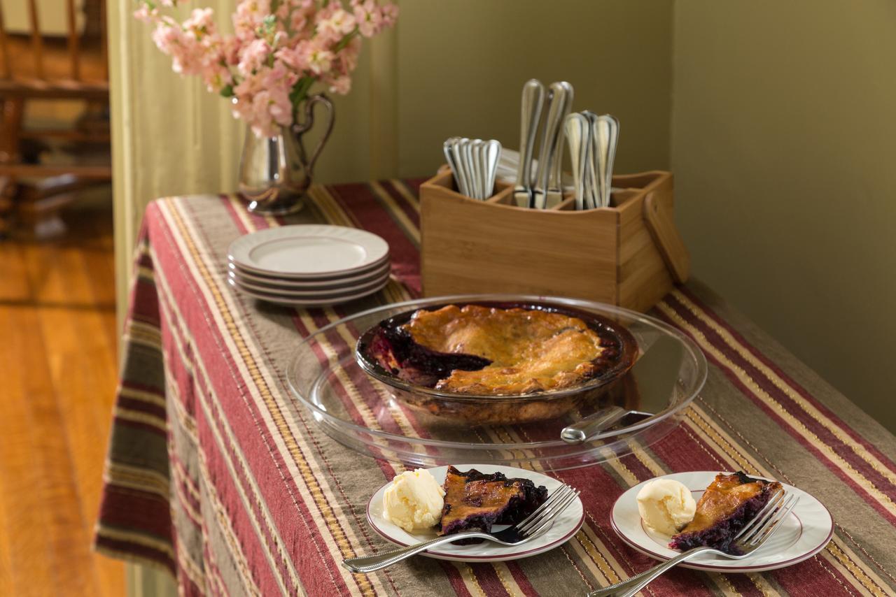 Rockland Talbot House Bed & Breakfast Dış mekan fotoğraf