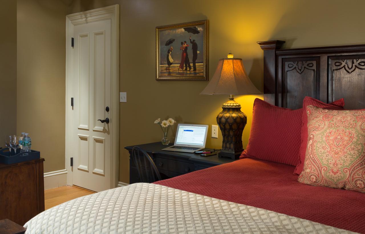Rockland Talbot House Bed & Breakfast Dış mekan fotoğraf