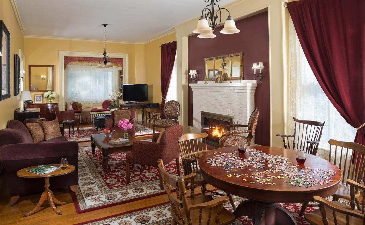 Rockland Talbot House Bed & Breakfast Dış mekan fotoğraf